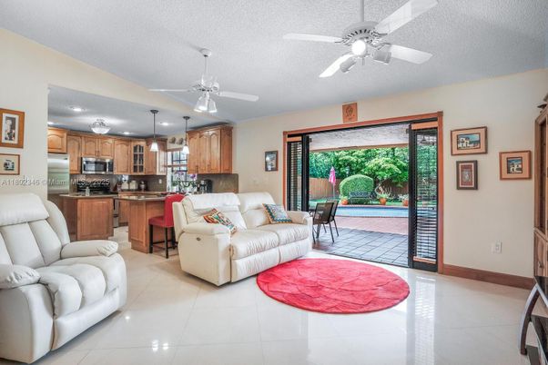 Interior, Kitchen, Living room, Recessed Lighting, Stainless Steel Appliances
