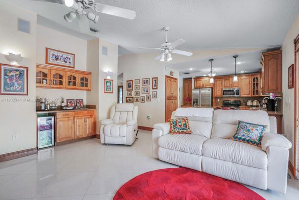 Interior, Kitchen, Living room, Stainless Steel Appliances