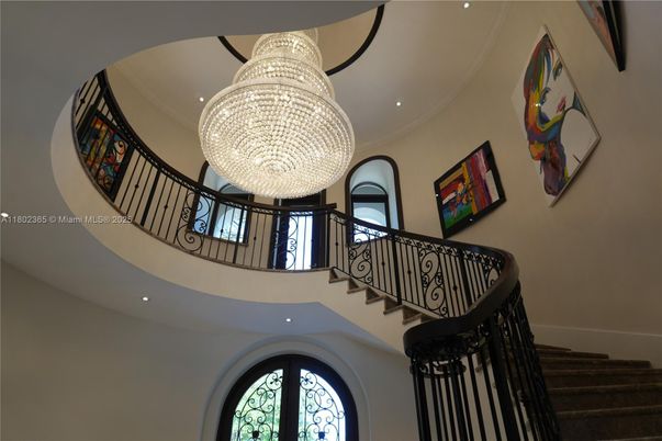 Chandelier, Interior, Recessed Lighting