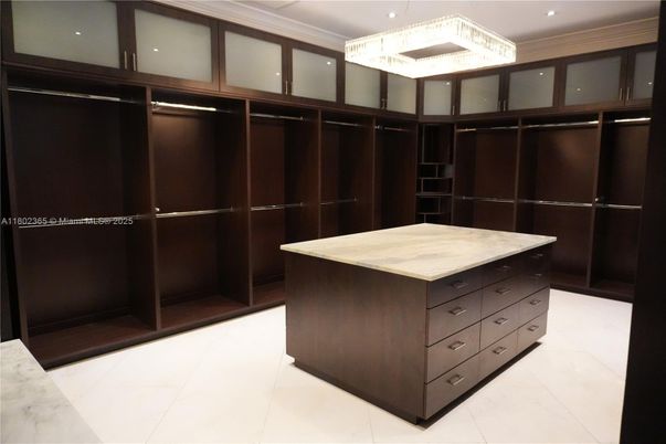 Chandelier, Interior, Recessed Lighting, Walk-in Closets
