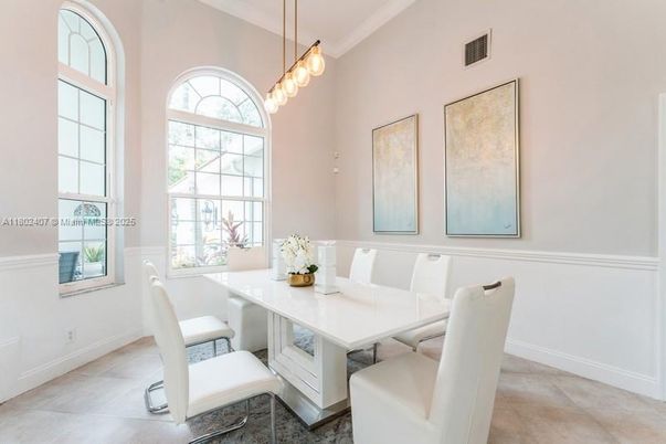 Dining room, Interior, Pendant Lights
