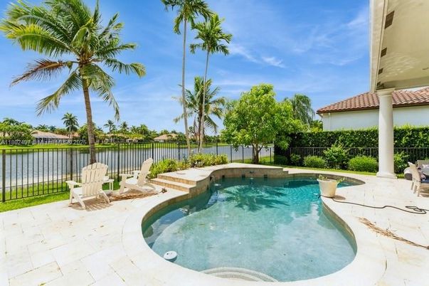 Exterior, Pool, Water