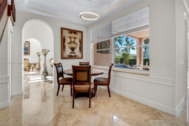 Dining room, Interior, Pendant Lights
