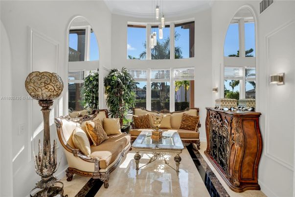 Interior, Living room, Pendant Lights