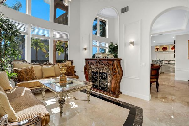 Fireplace, Interior, Living room, Recessed Lighting