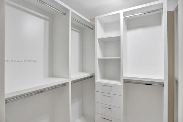 Interior, Walk-in Closets