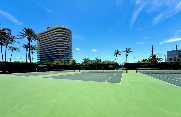 Exterior, Tennis Courts