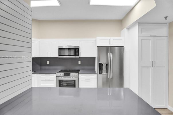 Interior, Kitchen, Stainless Steel Appliances