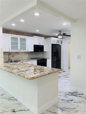 Interior, Kitchen, Marble, Recessed Lighting