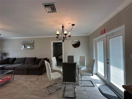 Chandelier, Dining room, Interior, Living room