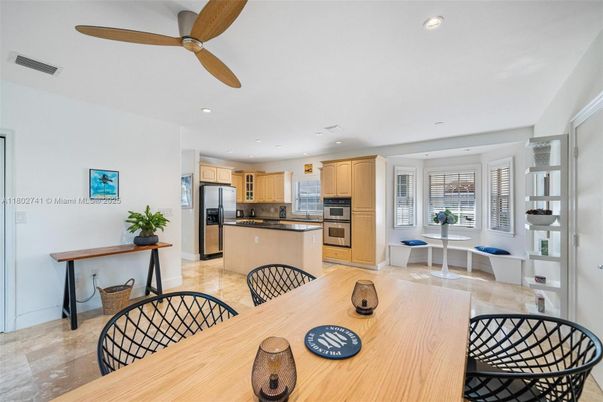 Dining room, Interior, Kitchen, Recessed Lighting, Stainless Steel Appliances