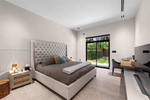 Bedroom, Home Office, Interior, Wood Texture Flooring