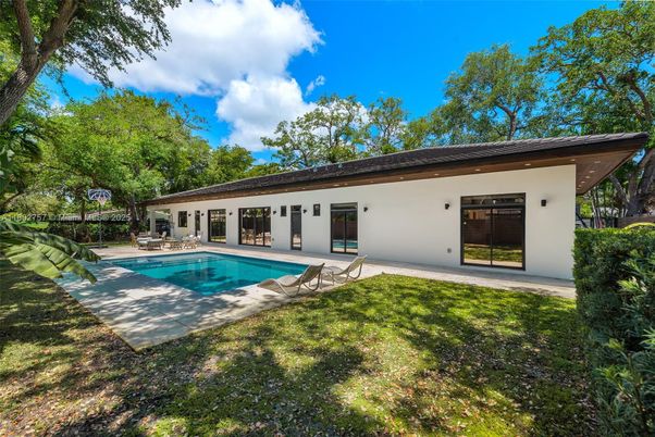 Backyard, Exterior, Pool