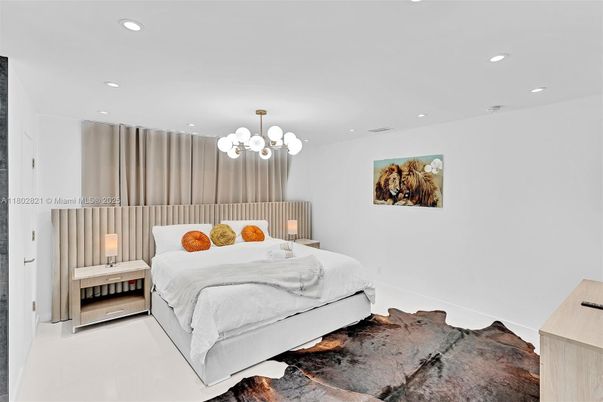 Bedroom, Interior, Pendant Lights, Recessed Lighting