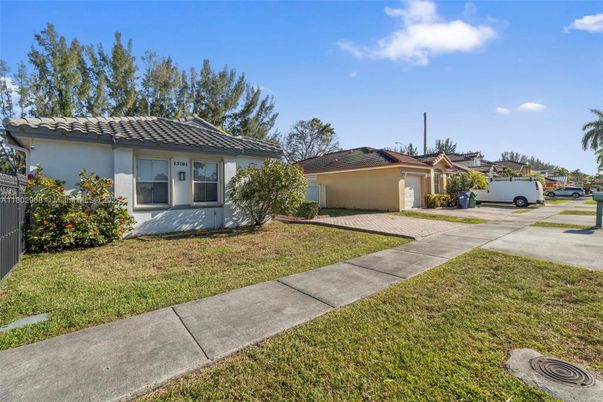 Backyard, Detached Garage, Exterior