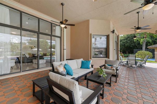 Exterior, Interior, Living room
