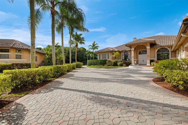Backyard, Exterior, Facade, Mediterranean