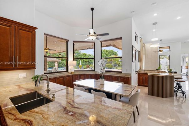 Dining room, Interior, Kitchen, Pendant Lights, Recessed Lighting
