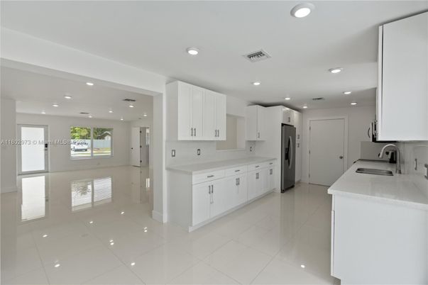 Interior, Kitchen, Recessed Lighting