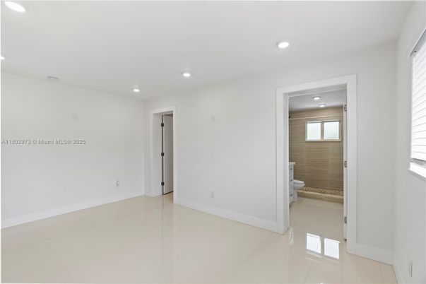 Bathroom, Empty room, Interior, Recessed Lighting