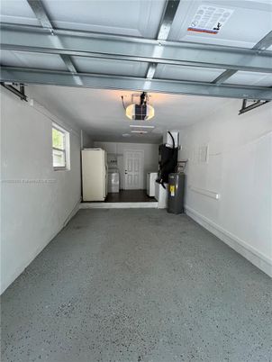 Garage, Interior