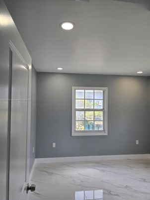 Empty room, Interior, Marble, Recessed Lighting