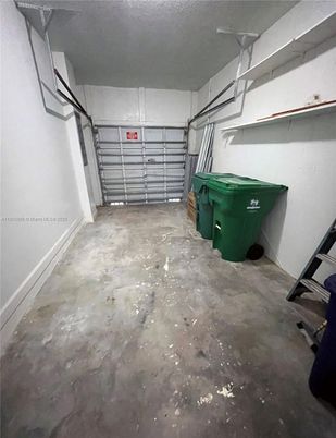 Garage, Interior