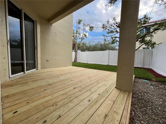 Exterior, Wood Texture Flooring
