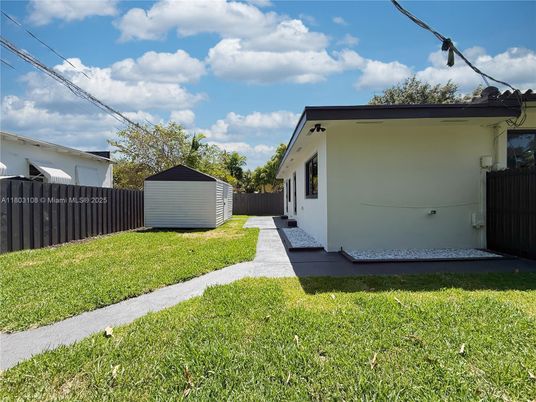 Backyard, Exterior