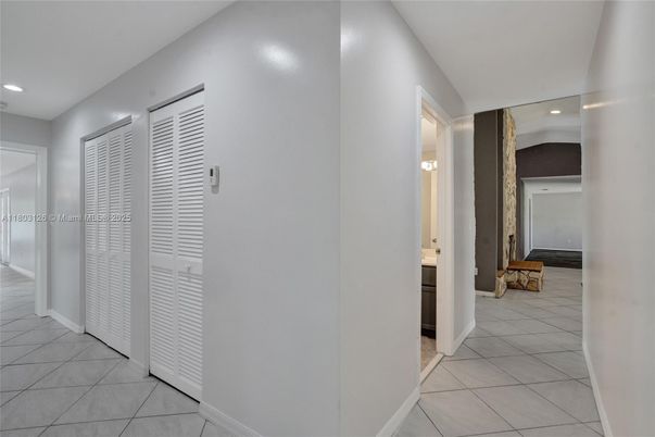 Interior, Recessed Lighting