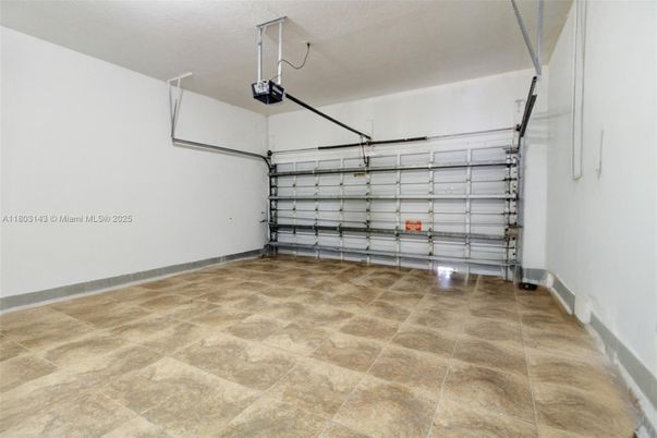 Garage, Interior