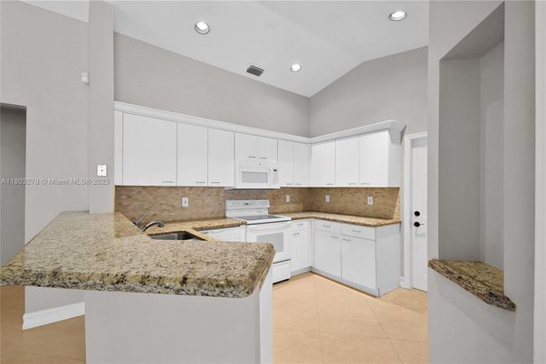 Interior, Kitchen, Recessed Lighting