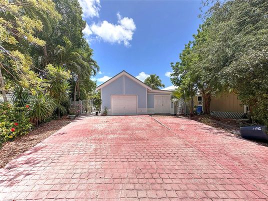 Backyard, Detached Garage, Exterior