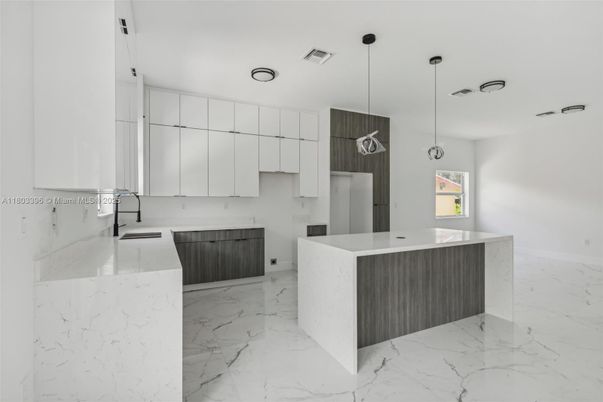 Interior, Kitchen, Marble, Pendant Lights, Recessed Lighting
