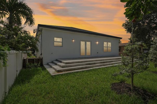 Backyard, Exterior