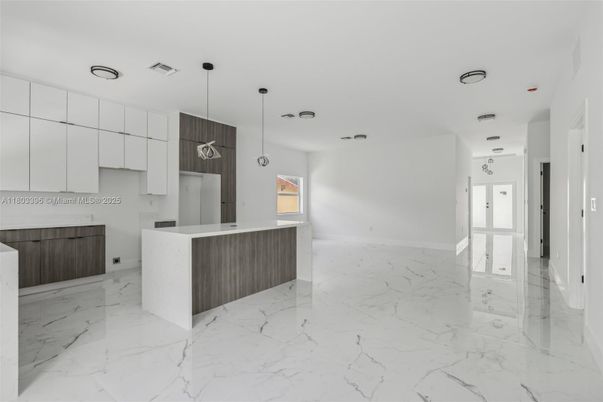 Interior, Kitchen, Marble, Pendant Lights, Recessed Lighting