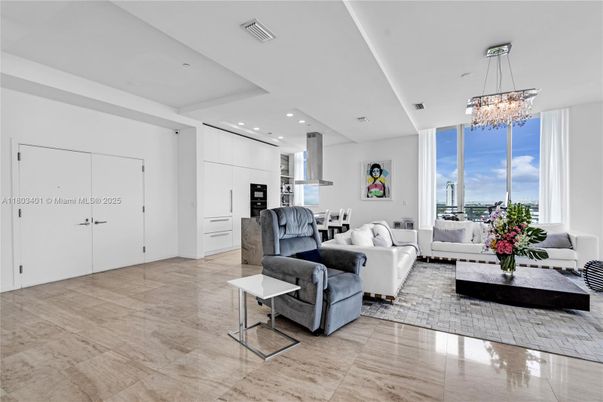 Chandelier, Dining room, Interior, Kitchen, Living room, Recessed Lighting