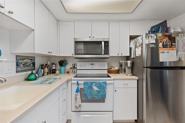 Interior, Kitchen, Stainless Steel Appliances