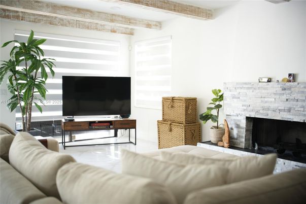 Fireplace, Interior, Living room