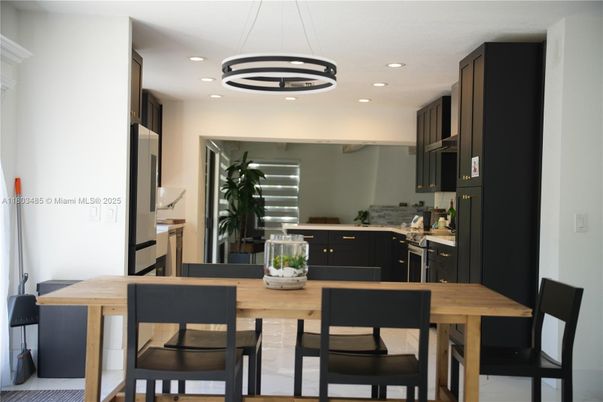 Dining room, Interior, Kitchen, Pendant Lights, Recessed Lighting