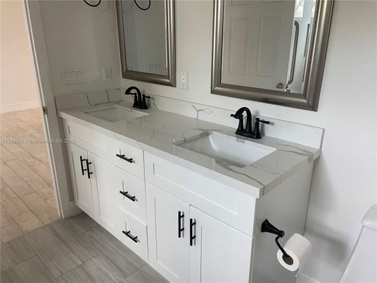 Bathroom, Dual Sink Vanities, Interior, Wood Texture Flooring