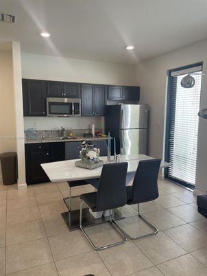 Dining room, Interior, Kitchen, Recessed Lighting, Stainless Steel Appliances
