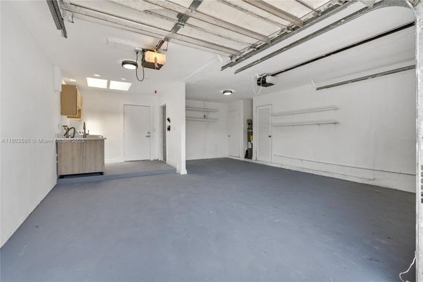 Garage, Interior