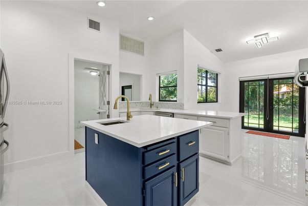 Interior, Kitchen, Recessed Lighting