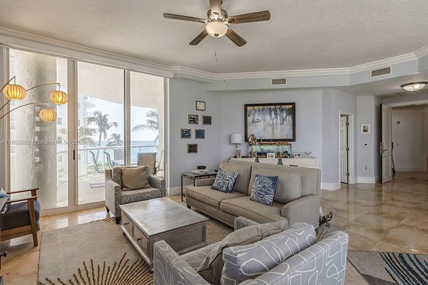 Interior, Living room, Water