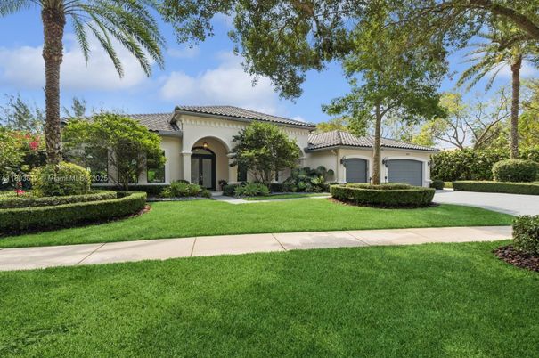 Attached, Backyard, Exterior, Facade, Mediterranean