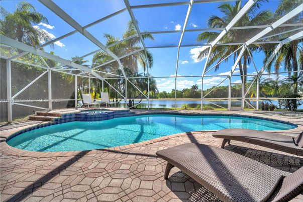 Glass Ceilings, Interior, Pool, Sun Room, Water