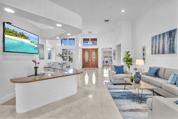 Interior, Living room, Pendant Lights, Recessed Lighting