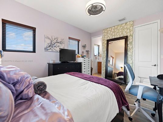 Bedroom, Home Office, Interior, Wood Texture Flooring