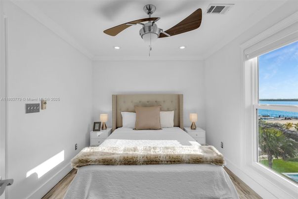 Bedroom, Interior, Recessed Lighting, Water, Wood Texture Flooring